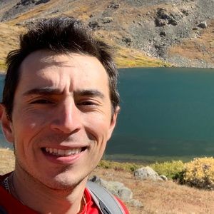 Meet your Posher, Corin